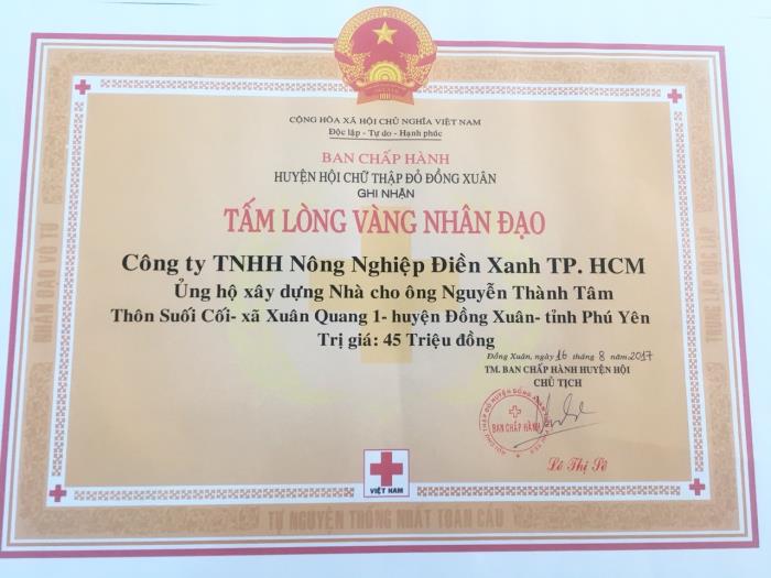 Xây nhà tình thương